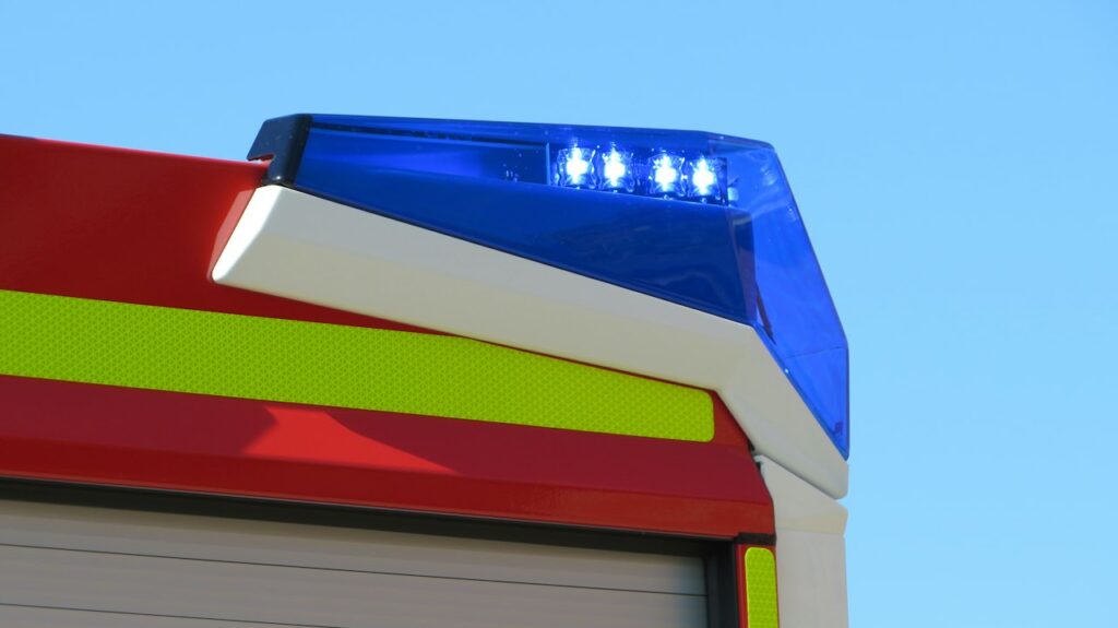 Locação de Sistema Móvel de Alarme e Iluminação de Emergência